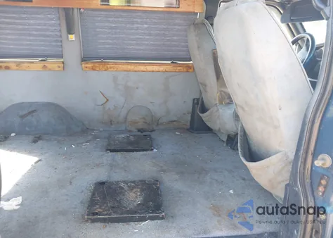 1998 Chevrolet Astro Upfitter Pkg. из США, поврежденный, VIN 1GBDM19W7WB122004